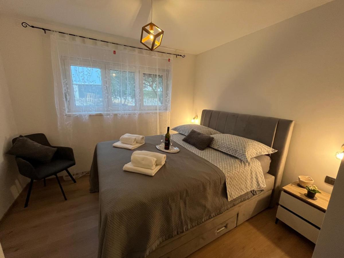 Apartman Oliva Zadar Bagian luar foto
