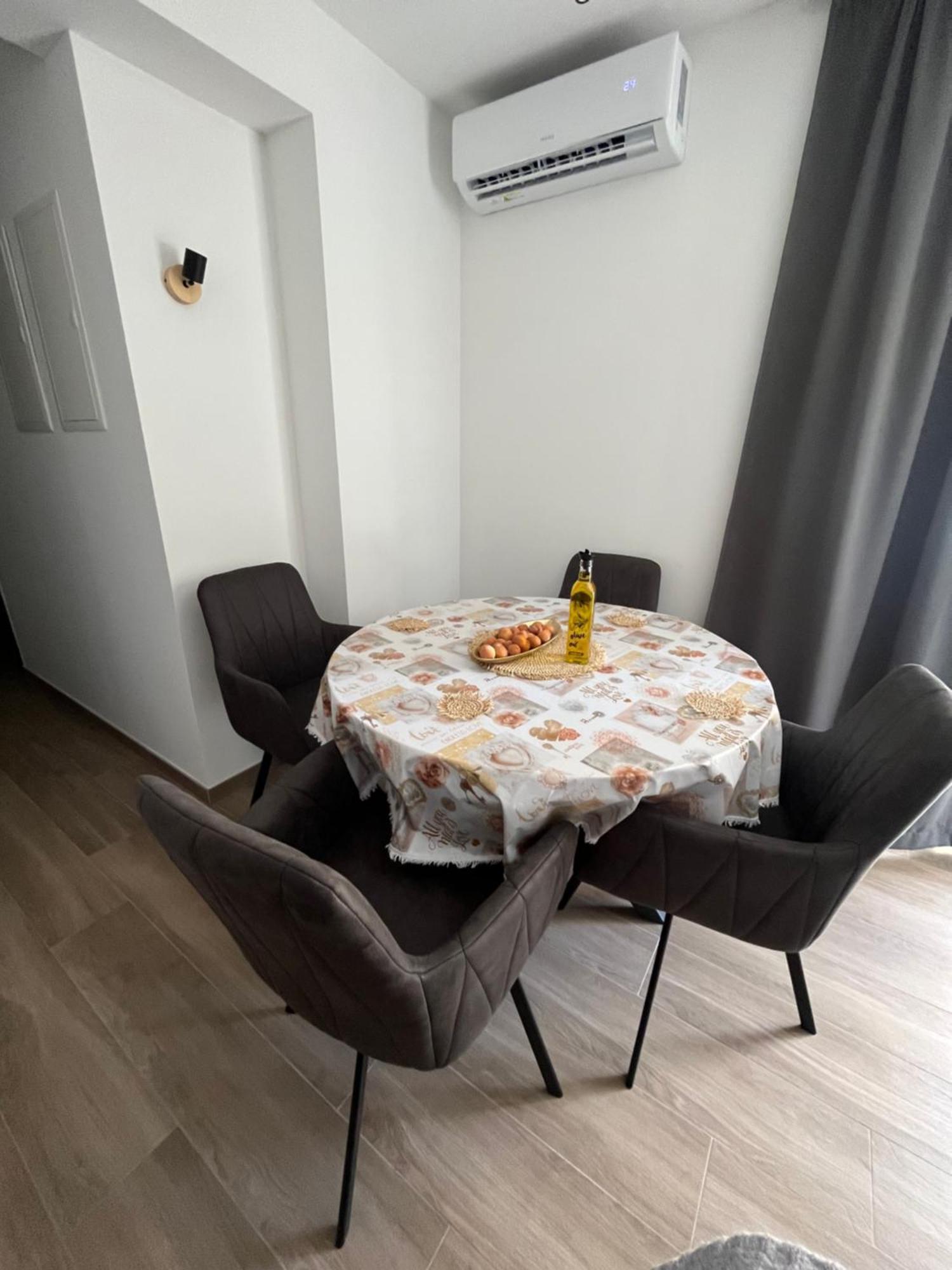 Apartman Oliva Zadar Bagian luar foto