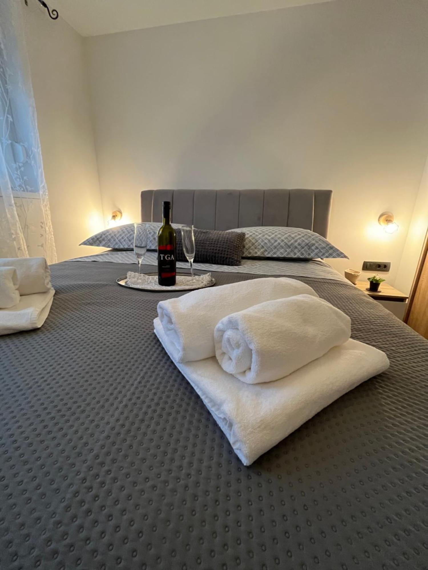 Apartman Oliva Zadar Bagian luar foto